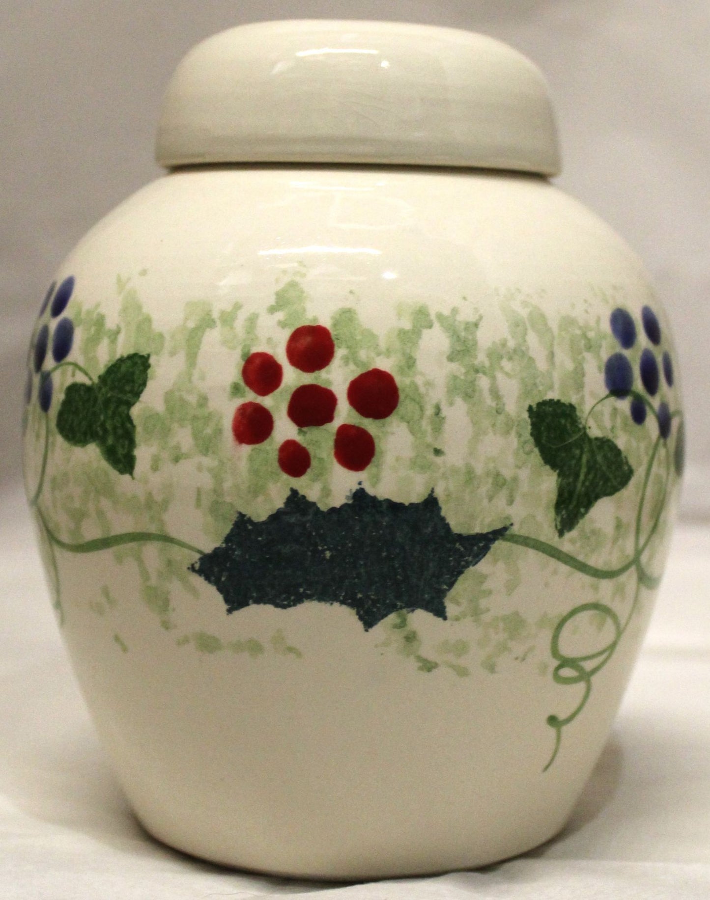 Hand-thrown, medium Ginger Jar - Winter Vine design