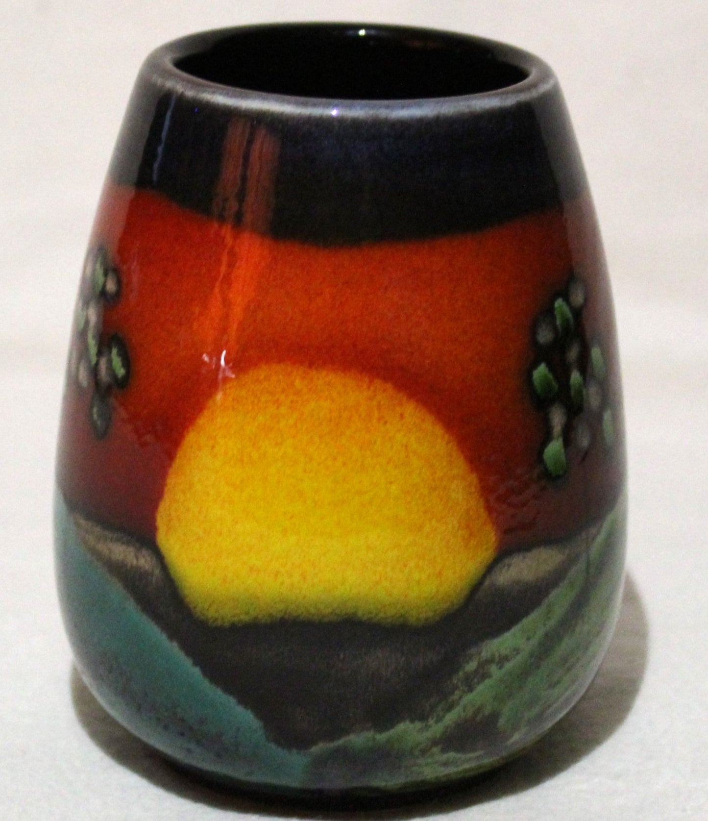 Hand-thrown, Mini Vase - Sunrise design