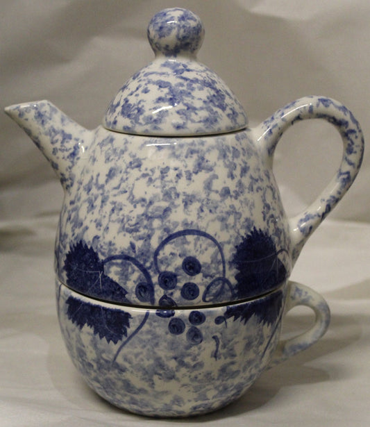 Tea-for-One - Studio Poole Blue Vine design
