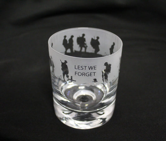 Glass Whisky Tumbler "Lest we forget "