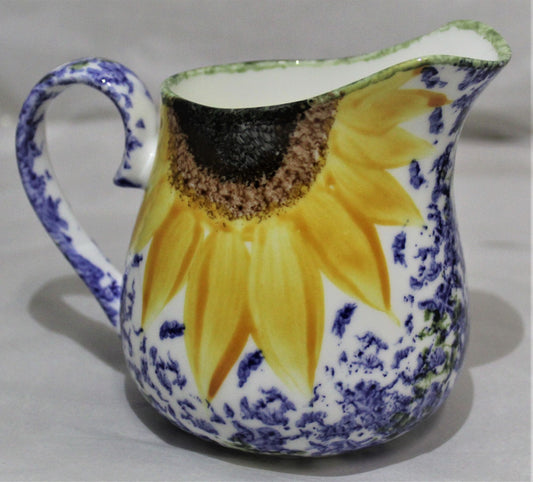 Mid-sized Jug - Vincent design