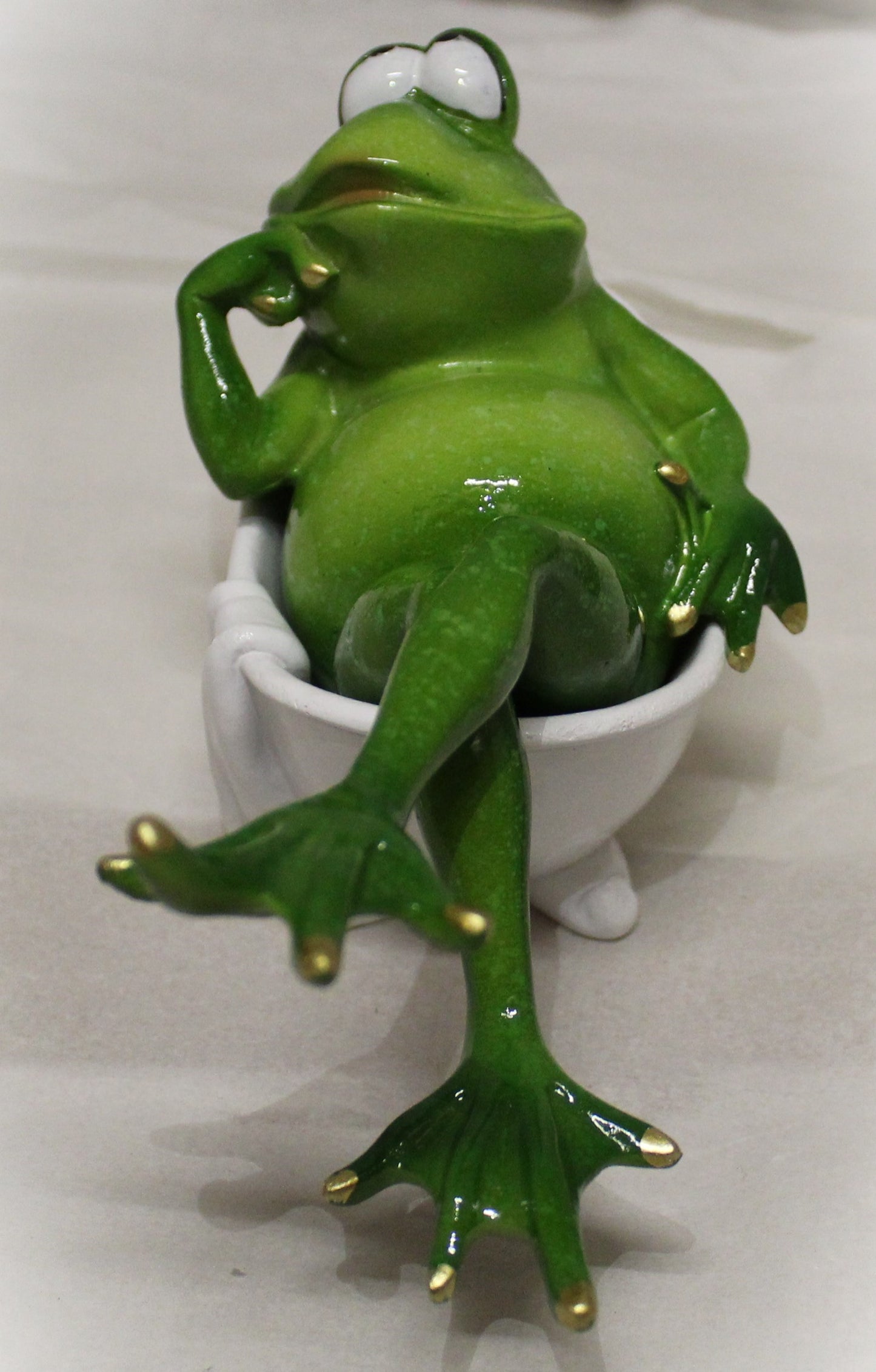 Comical Frogs - Bathtime