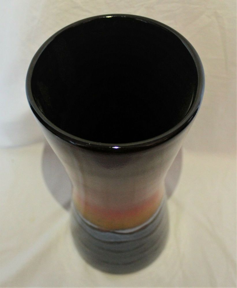 24cm Hourglass Vase - Flare design