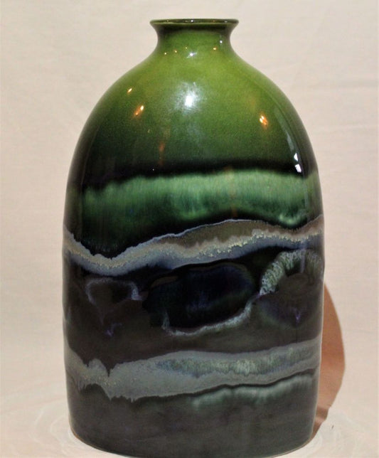 23cm Bottle Vase - Maya design