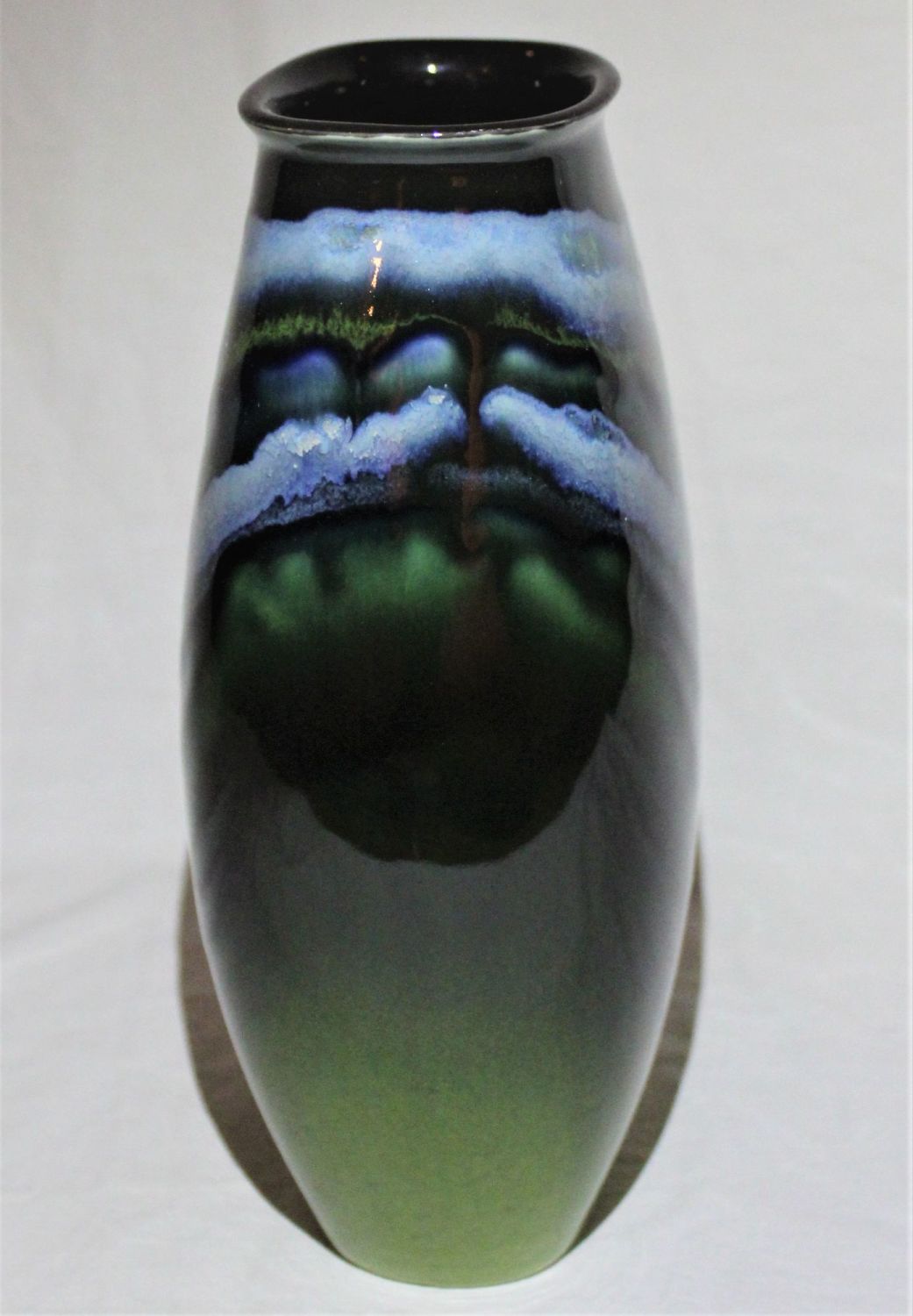 26cm Manhattan Vase - Maya design