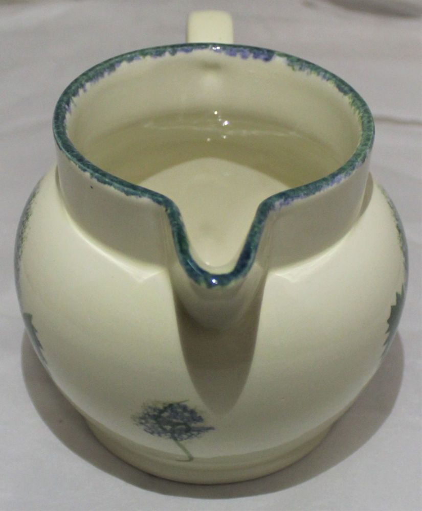 Jug - Vinyard design