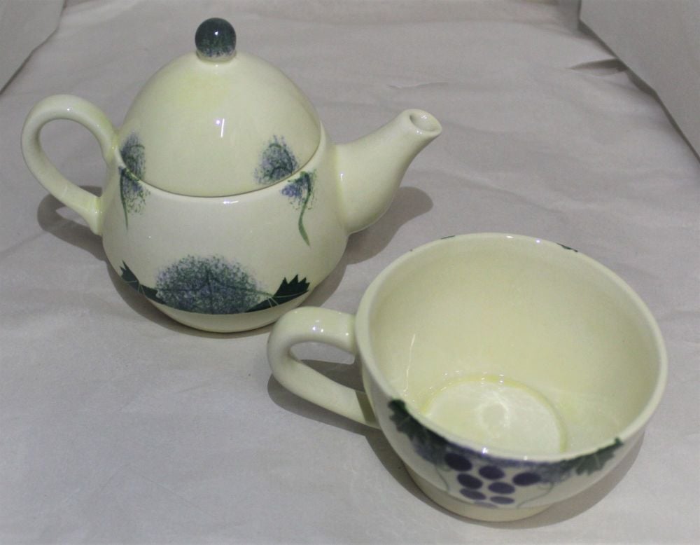 Tea-for-One - Studio Poole Vinyard design