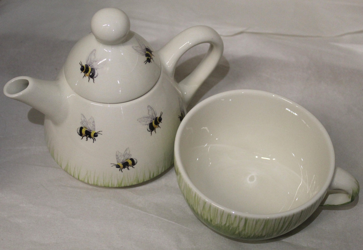 Tea-for-One - Studio Poole Bees design