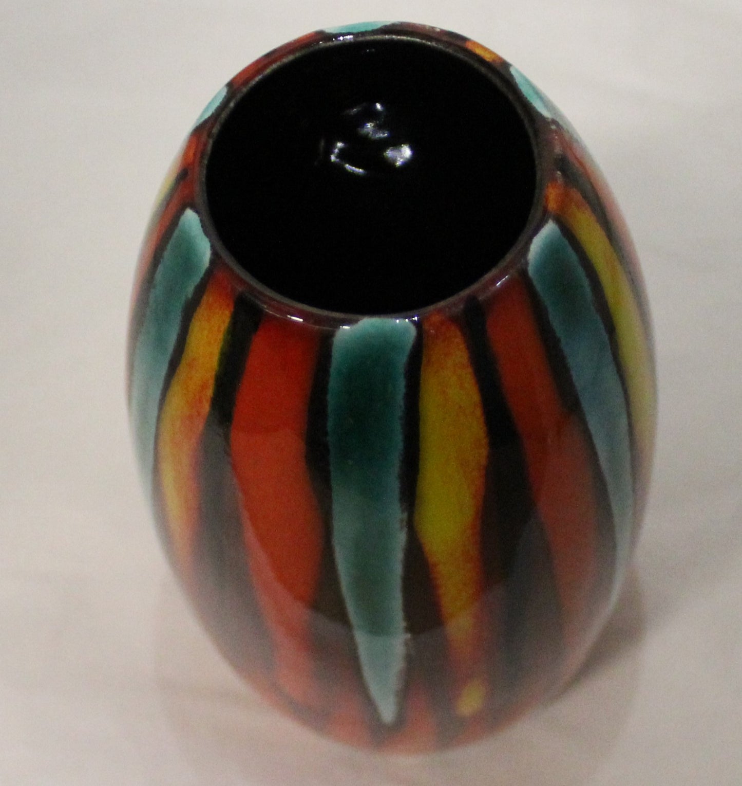 Torpedo Vase - Studio Poole Columbine