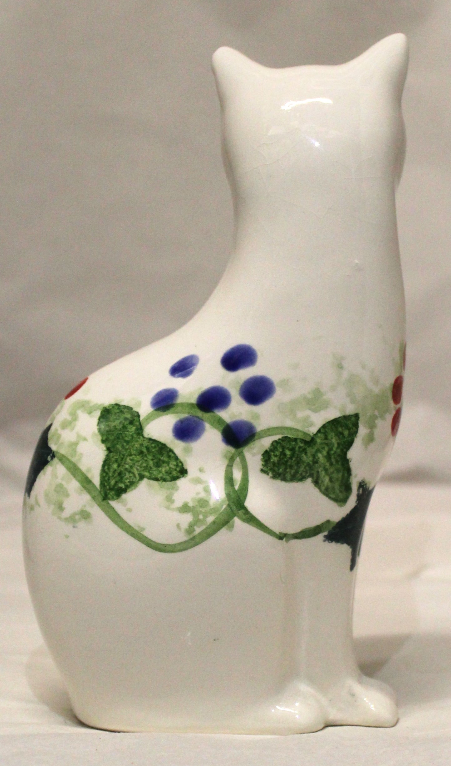 Studio Poole Cat (right) - Winter Vine design