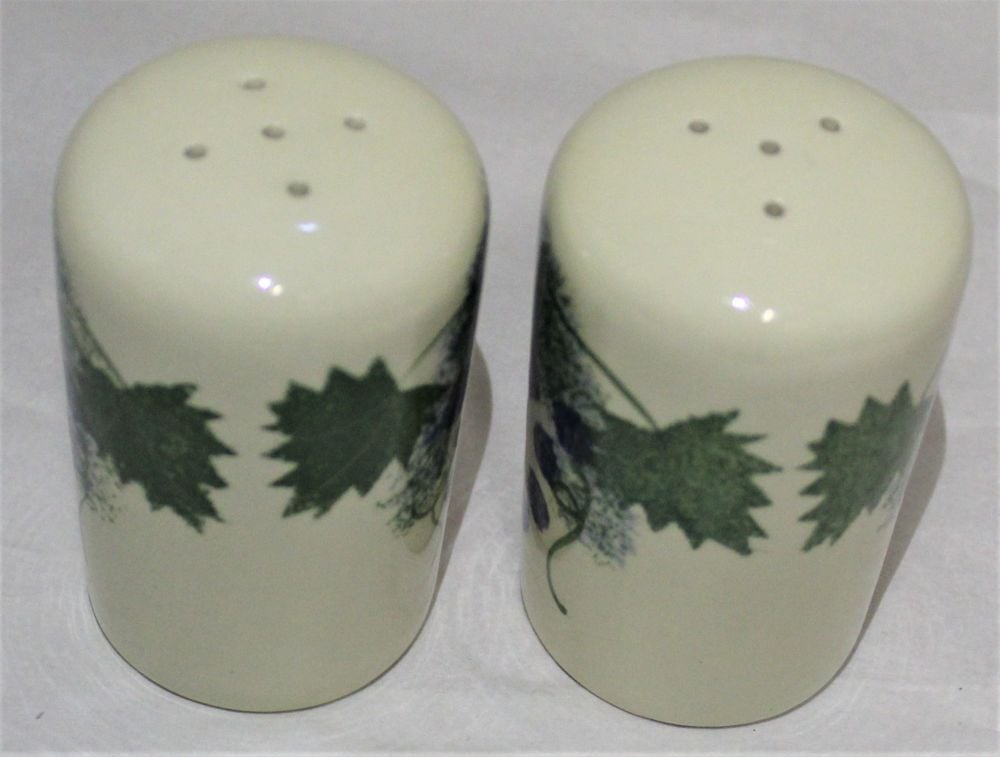Cruet Set - Vinyard design