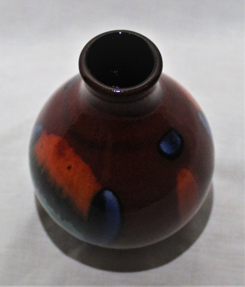 Bud Vase - Volcano design